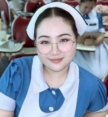 ภาพนางสาวพัทราวดี เจริญฤทธิ์ ชื่อเล่น อองฟอง